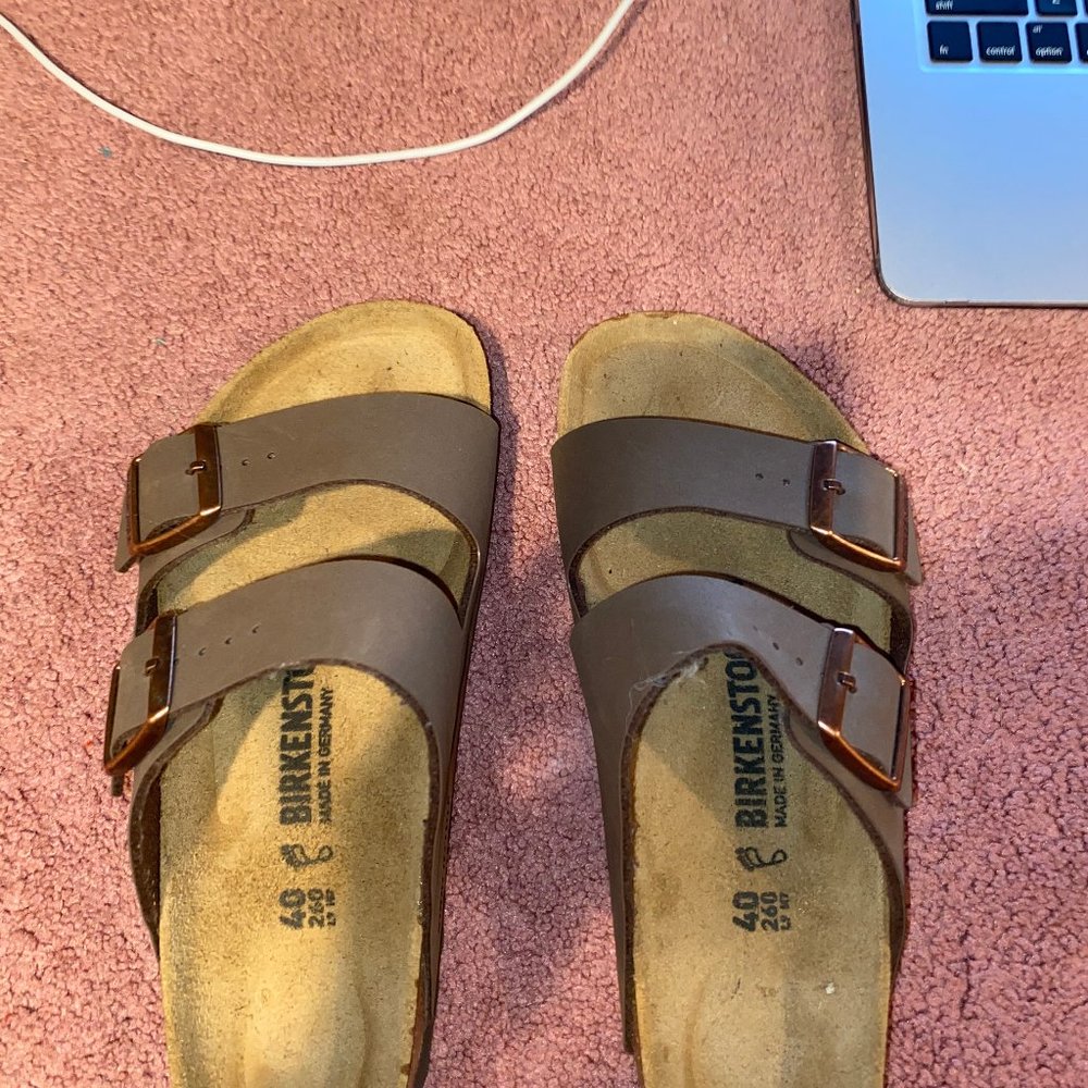 Classic Birkenstocks Size 40 (US Women's size 9)
